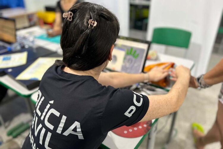 Paraná passa a emitir a nova Carteira de Identidade Nacional