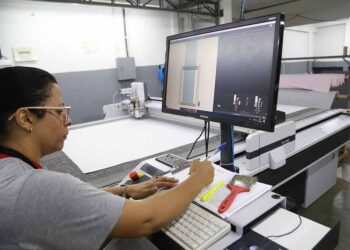 Com 51,3 mil novos empregos, Paraná lidera geração de trabalho para mulheres no Sul