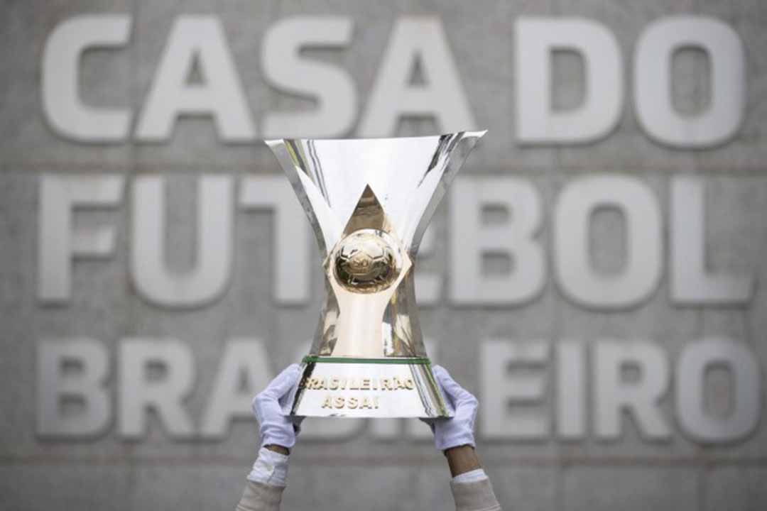 Palmeiras abre 2 a 0, cede empate ao Athletico-PR e soma 3º jogo sem  vitória no Brasileirão - Jornal de Brasília