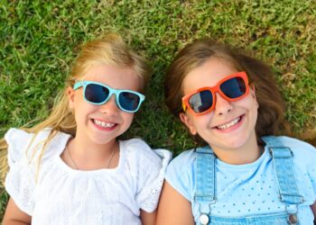 Crianças podem usar óculos de sol?