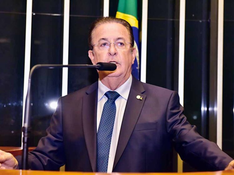 Lula veta R$ 5,6 bi em emendas no Orçamento, diz relator