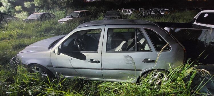 Homem é detido com mandado de prisão em aberto após perseguição policial