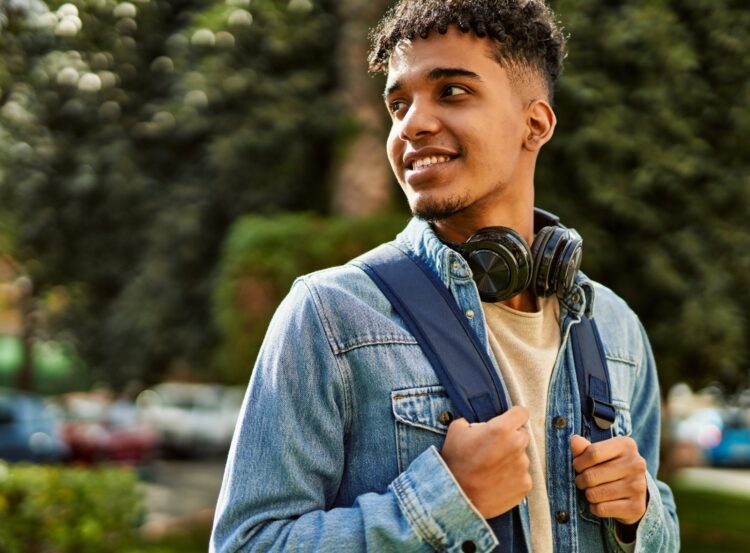 Cadastro e atualização do Passe Livre do Estudante já começaram em Paranavaí