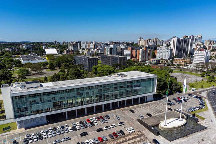 Governo do Paraná altera calendário oficial para incluir feriado da Consciência Negra