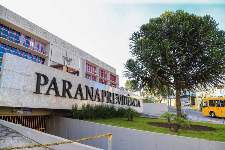 Paranaprevidência: beneficiários que não se  recadastraram terão pagamentos bloqueados