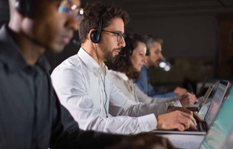 Com reoneração da folha de pagamento, empresas de call center podem demitir 400 mil em dois anos