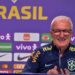 Dorival cobra mudança de comportamento dos atletas e nega atrito com Neymar