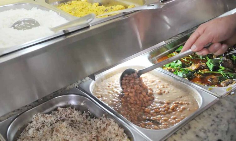 Preço da cesta básica diminuiu  em 15 capitais em 12 meses