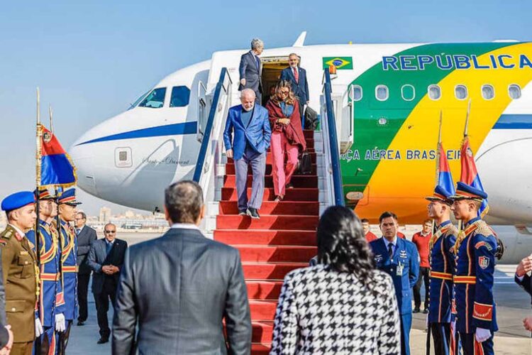 Lula chega ao Egito em meio às negociações de paz em Gaza