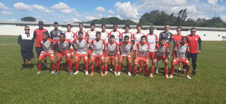 Diretor das categorias de base faz avaliação positiva em primeiro teste do Sub-17