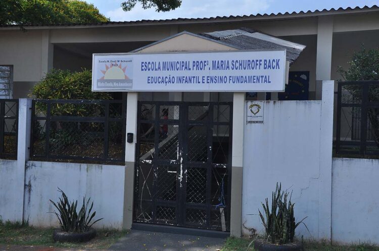 Instalação de ares-condicionados em escola  municipal volta a ser discutida no Legislativo