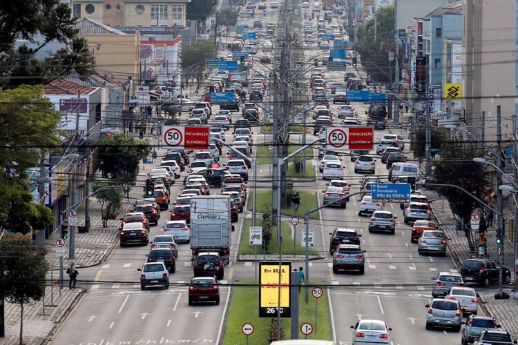 Prazo para pagar 2ª parcela do IPVA de veículos com finais de placa 5 e 6 vence nesta quarta