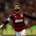 Flamengo mantém contrato de Gabigol, articula defesa e espera tribunal
