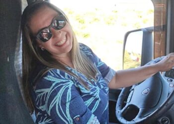 Caminhoneira há 13 anos, Kátia sempre sonhou com a profissão