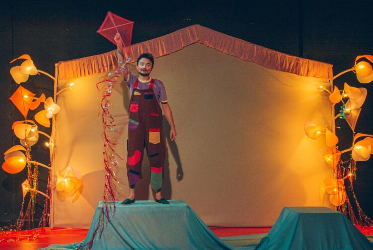 Solo bilíngue para crianças se apresenta em Santa Isabel do Ivaí e Santa Cruz de Monte Castelo