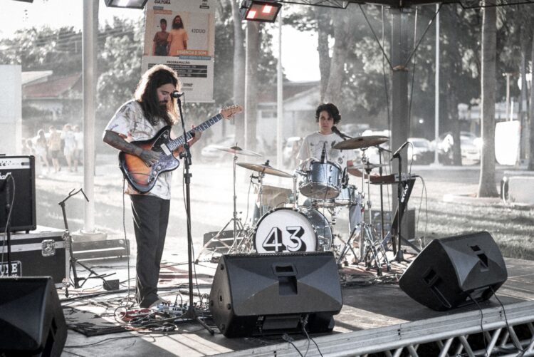 Dupla de Paranavaí percorre estradas do Brasil e leva a produção independente ao Centro-Oeste e ao Norte