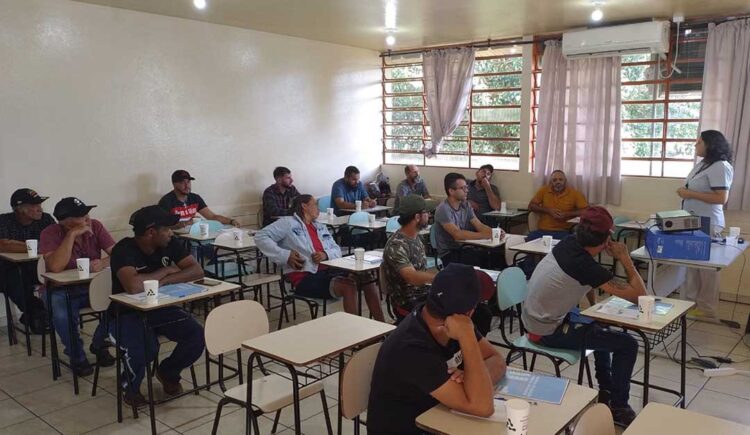 Sanepar promove reuniões comunitárias