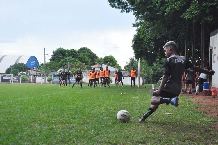 ACP abre última semana de treinos antes da estreia no Paranaense
