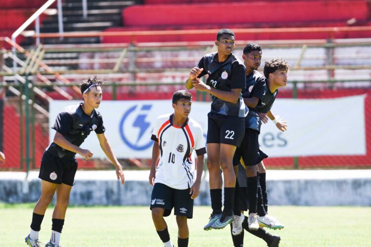 Equipe Sub-17 aplica goleada de 9 a 0 em amistoso preparatório