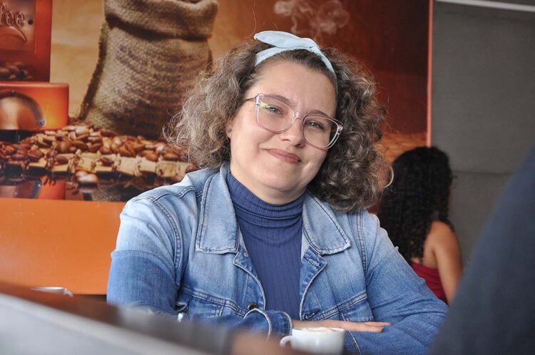 “Sou uma mulher otimista”, diz professora em relação à luta pela igualdade de gênero