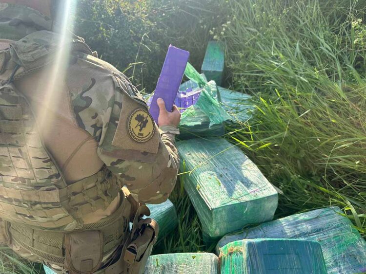 Homens são presos com mais de 400 quilos de maconha em Cascavel