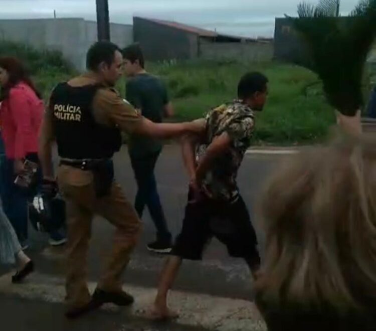 PM é acionada por ameaças a padre durante procissão de Domingo de Ramos