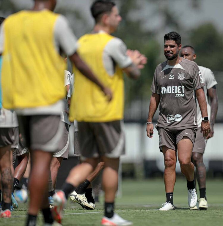 Rivais na Sula vivem má fase em campo e polêmicas fora dele