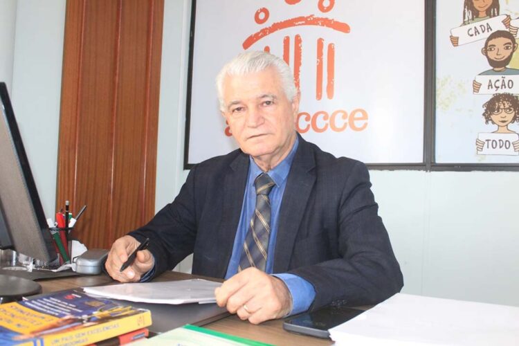 Dr. Waldur Trentini recebe Prêmio Melhores do Ano