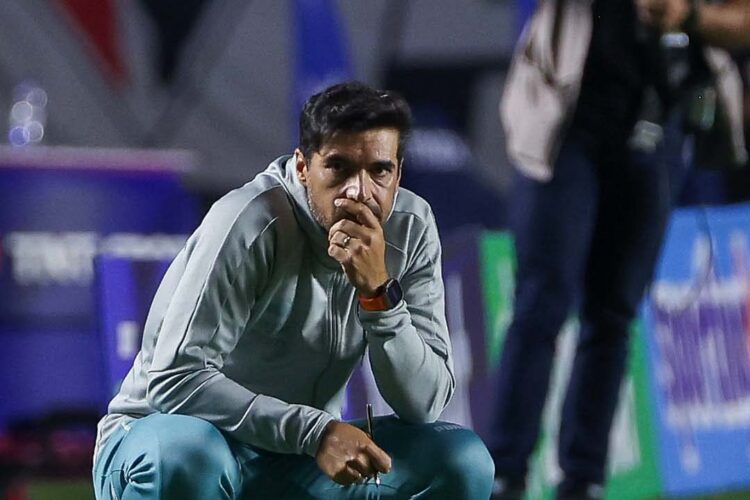 Palmeiras acusa diretoria do São Paulo  de xenofobia e desrespeito contra Abel