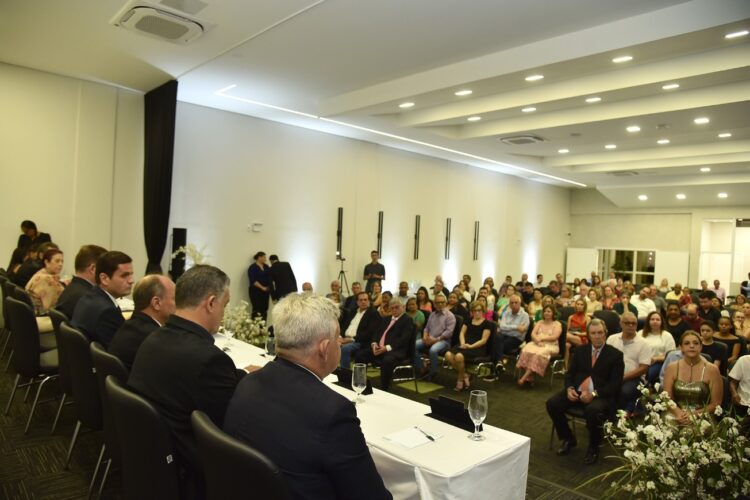 Nos 69 anos de Nova Londrina, o presente é o futuro de prosperidade para a população