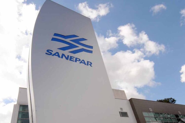 Escritórios de atendimento da Sanepar estarão abertos na quinta-feira