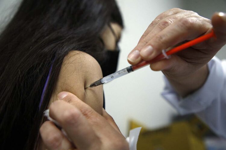 290 mil vacinas contra a gripe já foram aplicadas no Paraná