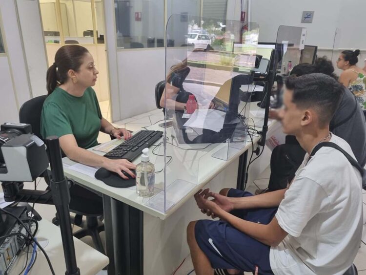 Cartório Eleitoral de Paranavaí abre sábado até as 17h e domingo até as 13h