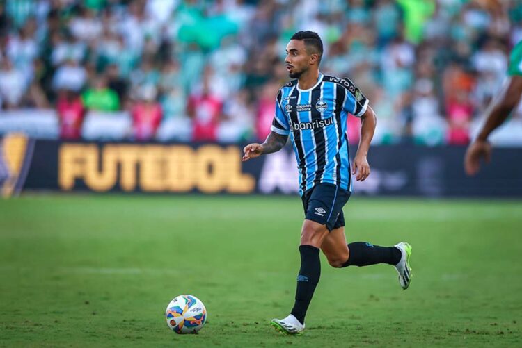 Dois times brasileiros estreiam na fase de grupos da Libertadores nesta terça-feira