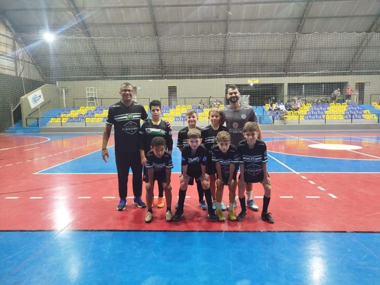 São Lucas/ Escola Furacão representa Paranavaí no Paranaense de Base
