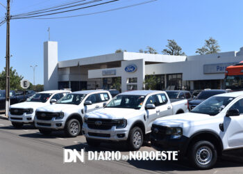 Amigos e clientes prestigiam evento “Compare e Compre” realizado pela Ford Paranavel em Paranavaí