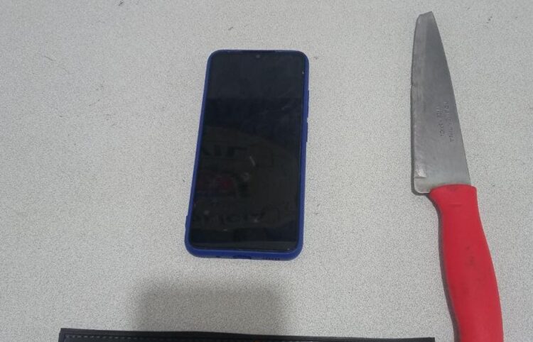 Motorista de aplicativo é rendido por dupla com faca e revólver em Paranavaí