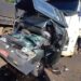 Carro é prensado entre dois caminhões na BR-376 e motorista morre no local