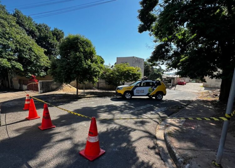 Mala suspeita é abandonada no Jardim Maravilha e Esquadrão Antibombas é acionado
