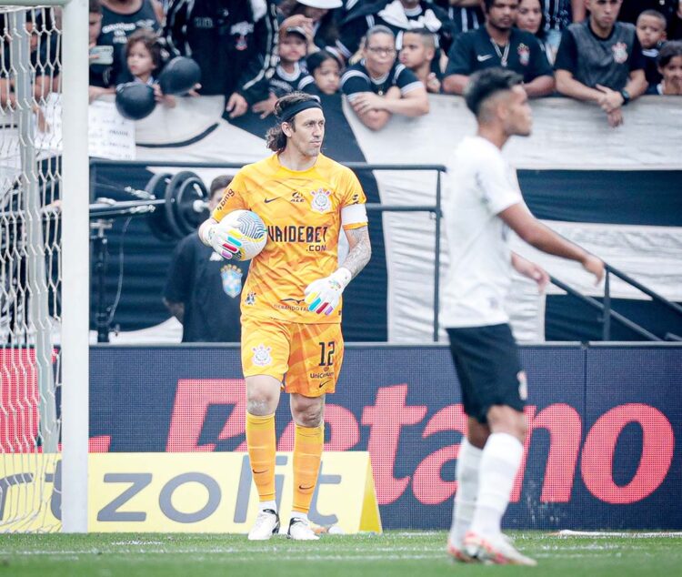 Explosão de Cássio surpreende e goleiro muda tom sobre futuro