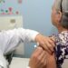 Paraná chega a 1 milhão de doses aplicadas contra a gripe, mas cobertura ainda é baixa