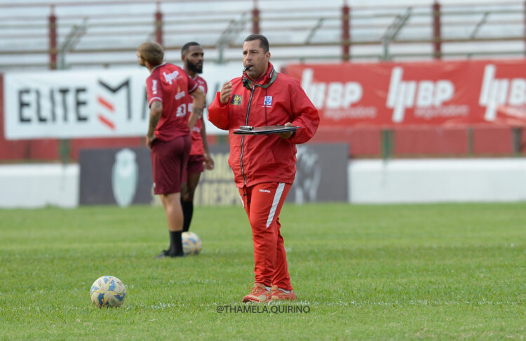Treinador do ACP prevê sequência difícil fora de casa