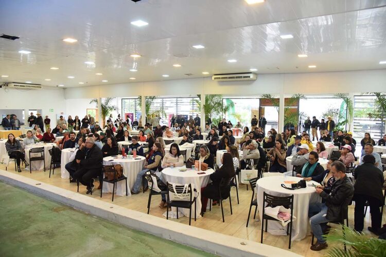 Mais de 200 pessoas participam do 1º Encontro das Mulheres do Agro
