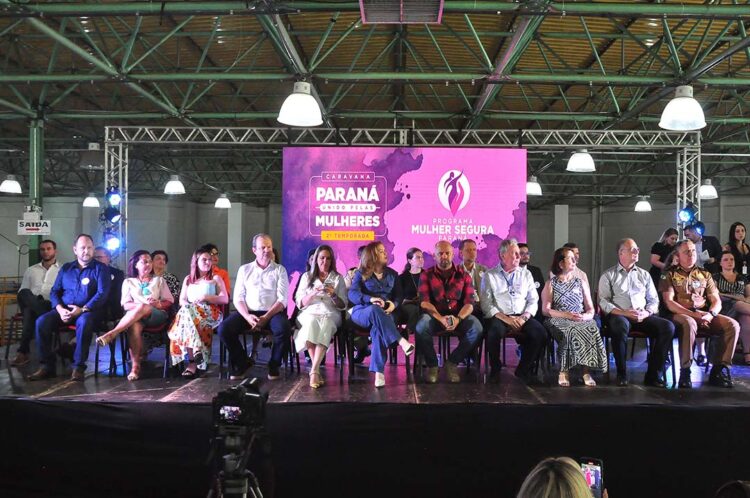 Nosso trabalho é fortalecer a rede de proteção às mulheres, diz secretária Leandre Dal Ponte