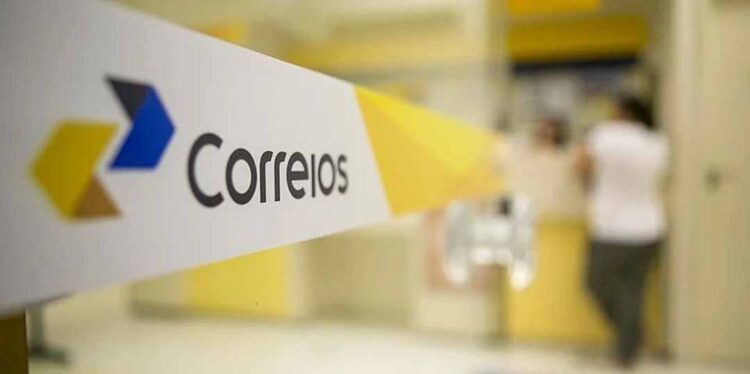 Correios e Receita Federal firmam parceria  para ajudar vítimas da chuva no Rio Grande do Sul