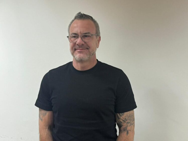 Superintendente de marketing pede licença em meio a acusações