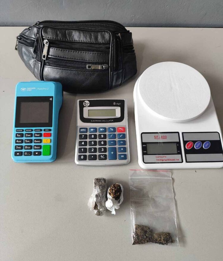 Homens são presos em flagrante por tráfico de drogas no Jardim Santa Cecilia