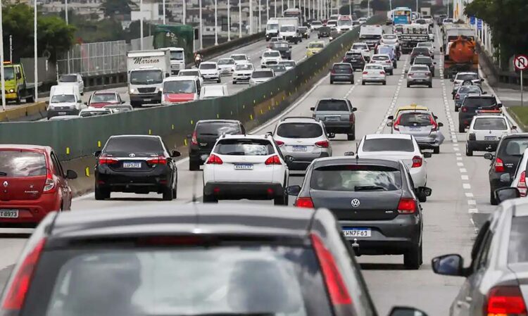 Direção defensiva e cuidados essenciais para evitar acidentes de trânsito