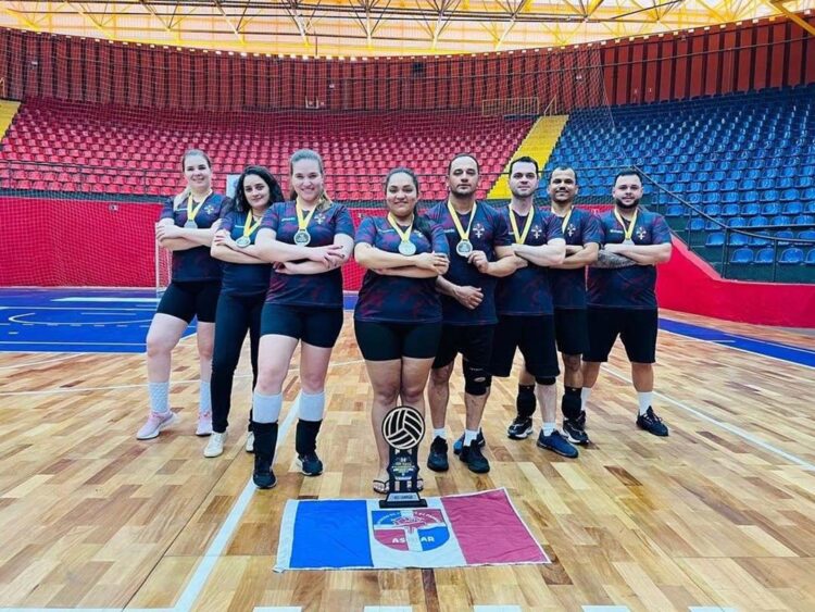 Equipe de Paranavaí é vice-campeã da Copa Paraná de Vôlei Misto de Surdos