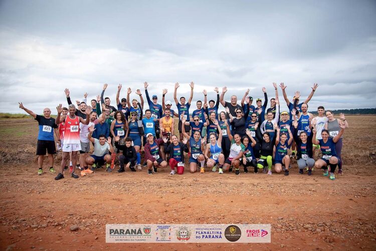 Grupo Amigos que Correm participam do evento Corridas na Trilhas